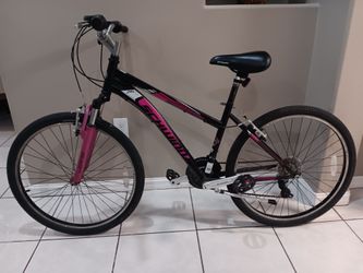 Bicicleta Schwinn 26" $75