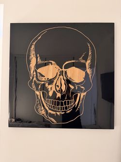 Black Skull Wall Art – Glossy Wood Frame