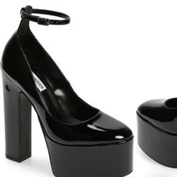 Steve Madden Platform Pump