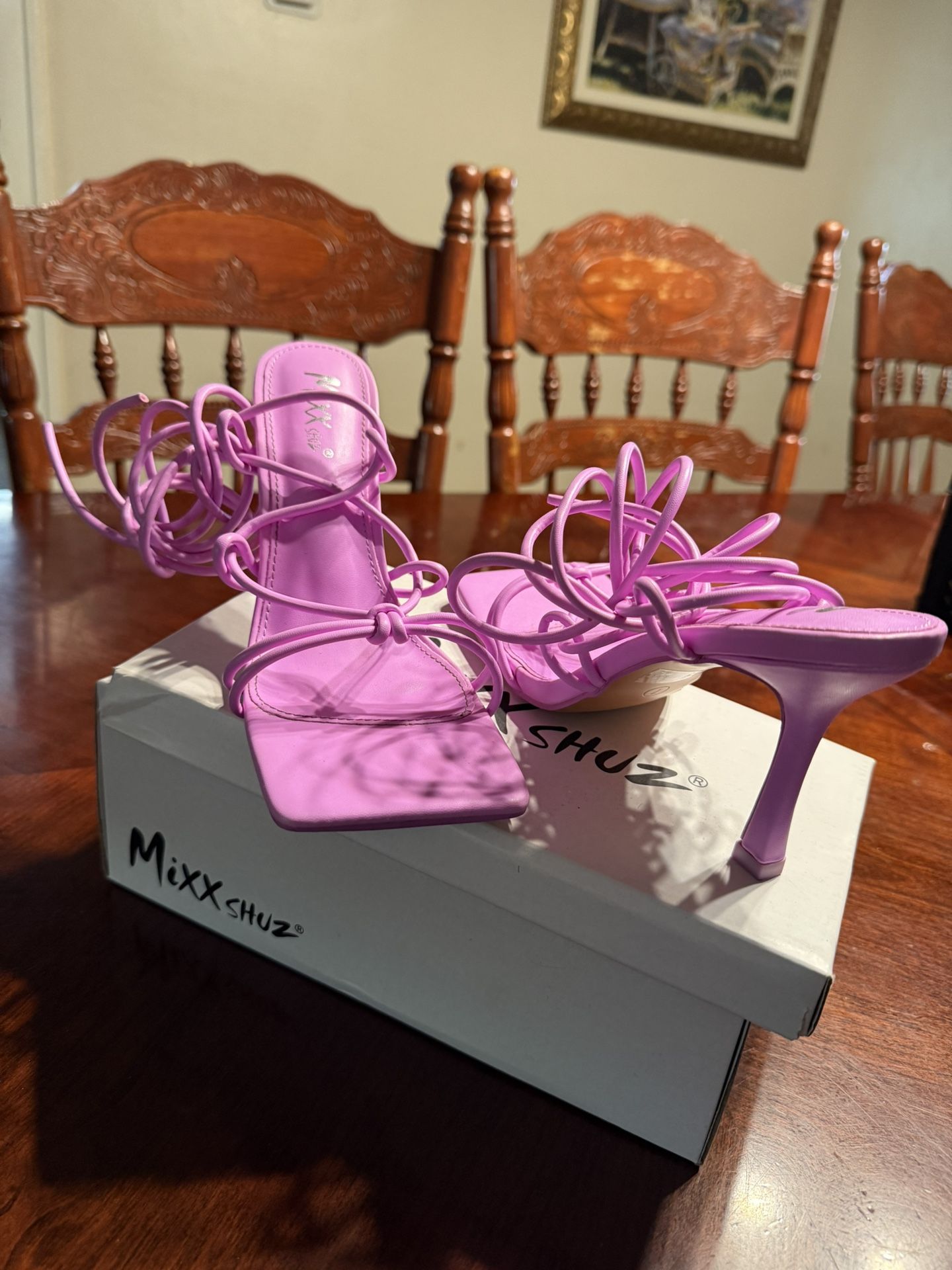 Women’s pink heels