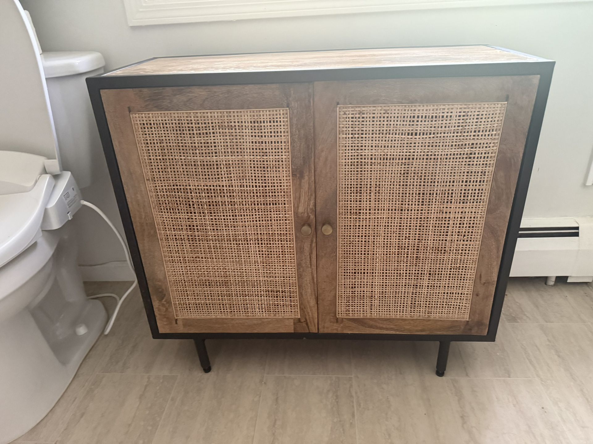 Dresser/ Cabinet