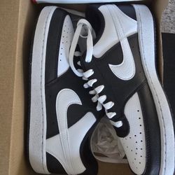 Nike Court Vision Size 8 (Black And White)