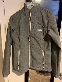New w/o Tags Womens North Face Jacket - Small