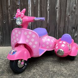 Mini Mouse side car scooter