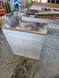 New Glacier Bay
24 in. Drop-In Stainless Steel Laundry Sink with Assembled Cabinet in White with Faucet