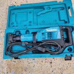 Makita Jack Hammer 