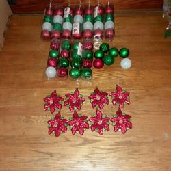 Christmas Tree Ornaments Bulbs Poinsettias 