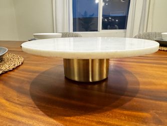 Marble cake stand