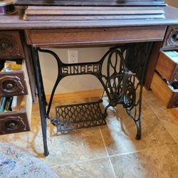 Vintage singer sewing machine