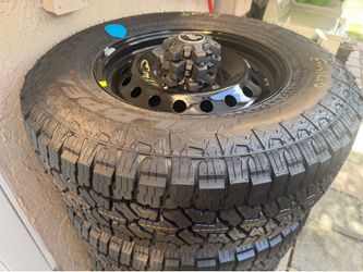 🔥 OEM Ford Bronco Wheels & Tires – Set of 5 – Like New 🔥