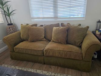 2 matching couches