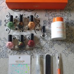 Nail Polish Kit With Nail Remover