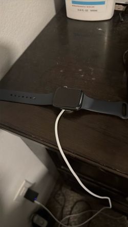 44MM Apple Watch SE (1st Gen)