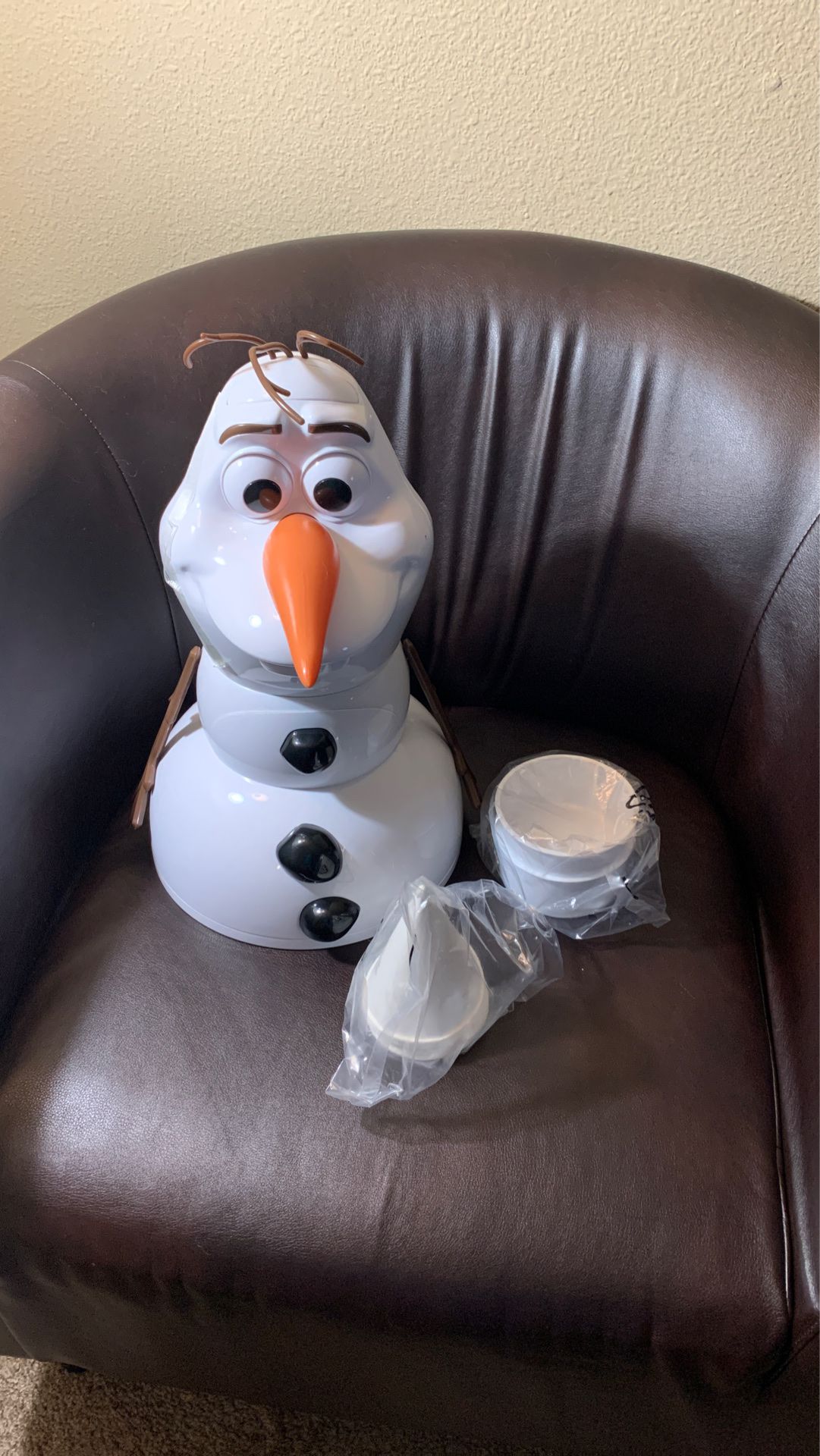 Disney frozen snow cone maker