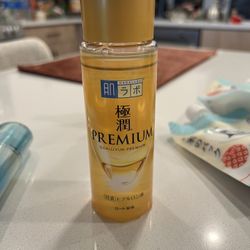 Hyaluronic Toner Moisturizer Treatment 