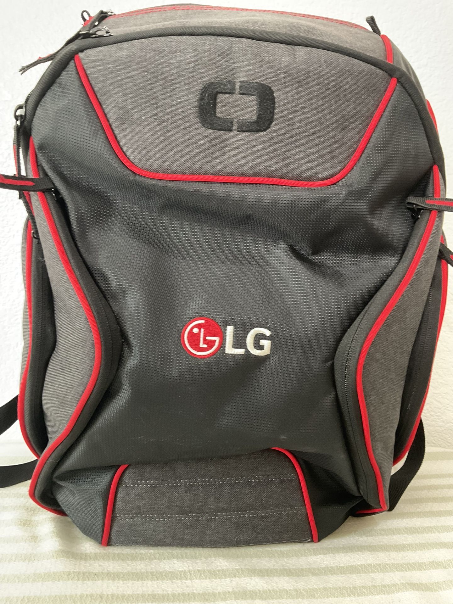 OGIO Hatch Pack Backpack Book Bag School Laptop Black Red
