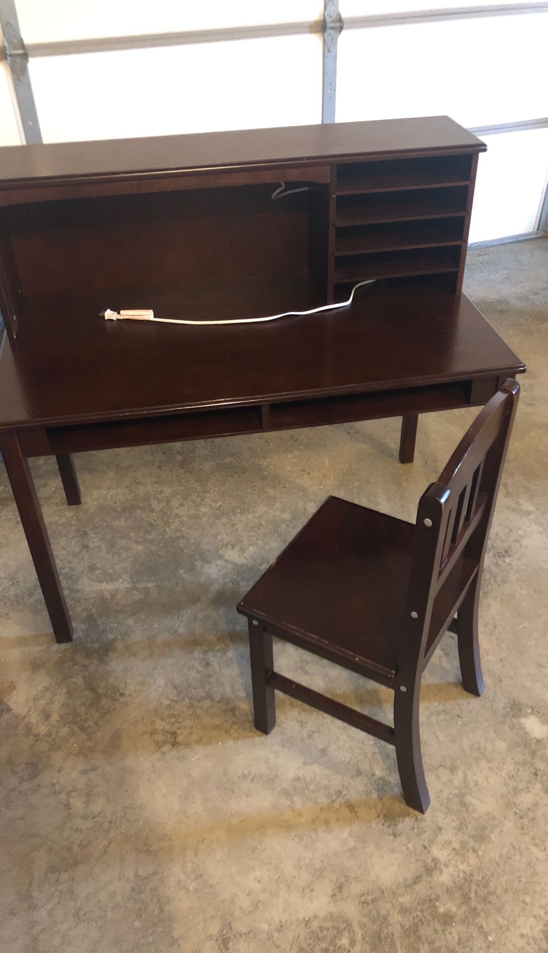 Kids desk with hutch and chair