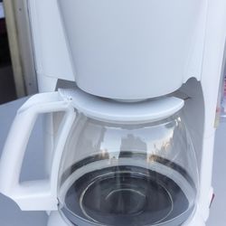 Coffee Maker 12 Cups  $10 Pick Up Only Bonanza And Lamb 