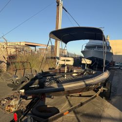 1992 Skeeter BassBoat 17 Foot