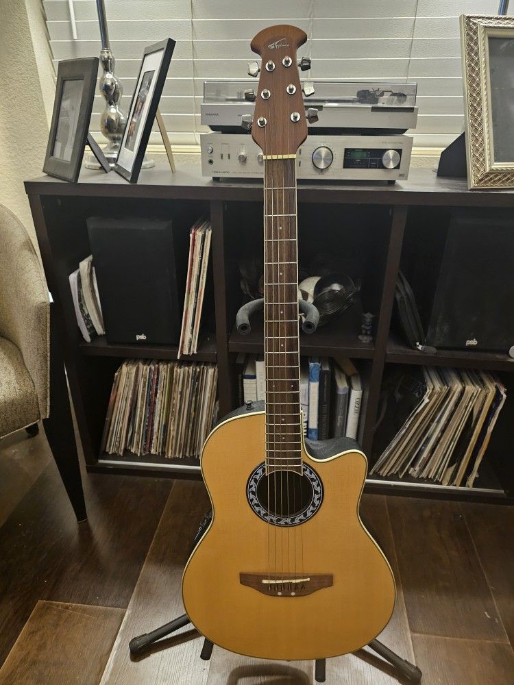 Ovation Applause Acustic Electric Guitar Mint Condition