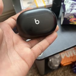 Beats Studio Buds 