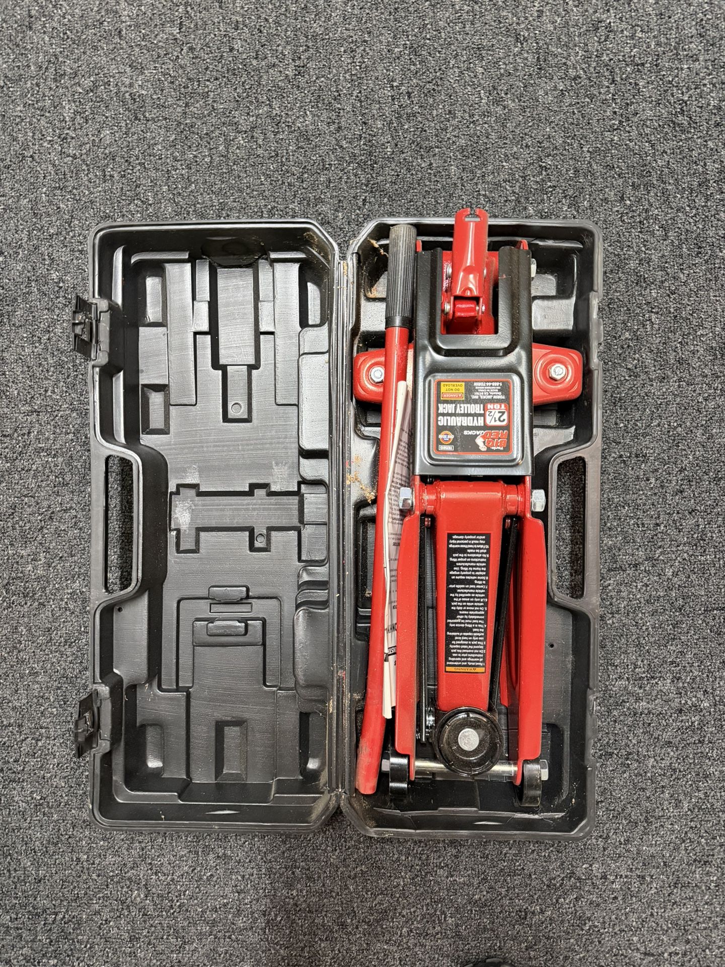 torin big red jack 2 1/2 ton hydraulic jack