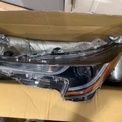 2021 Toyota Corolla SE Headlight