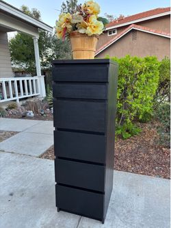 Black Modern 7 drawer Vanity Dresser Chest of Drawers Furniture Great Condition