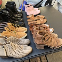 Calzado De  Niña Y Mujer Disponible 