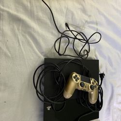PS4 CONSOLE 