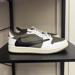 JORDAN 1 LOW TRAVIS SCOTT MEDIUM OLIVE