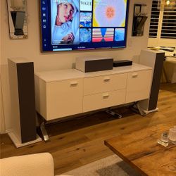 Bowers And WIlkins 603 Floor Standing SPeakers-   White Set Of 2