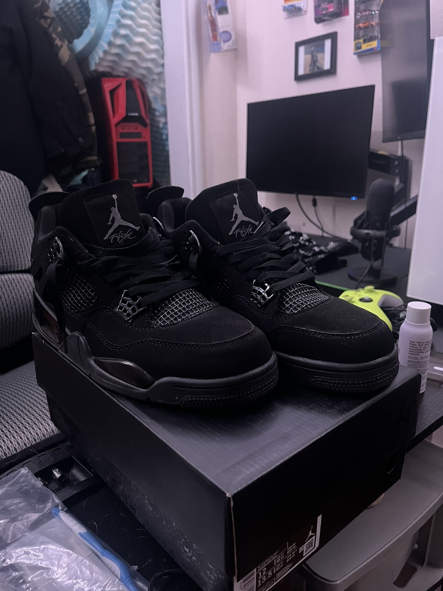 Jordan 4 Black cats
