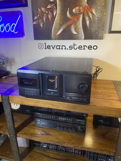 Time Travel for Your Ears: Sony MegaStorage 200-Disc CD Changer (Excellent Condition)