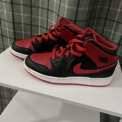 Nike Air Jordan 1 Mid