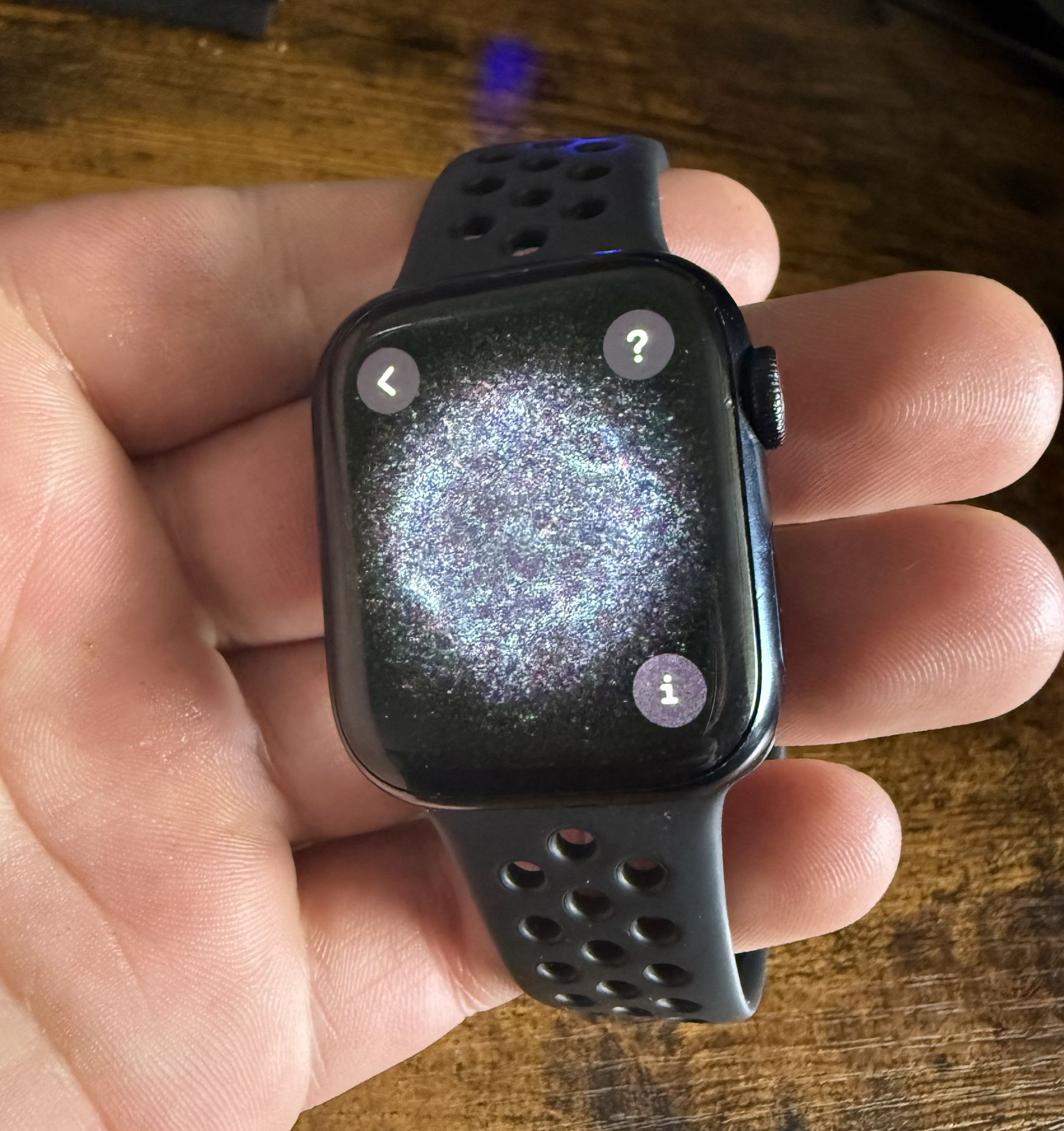 Apple Watch Nike Edition - Series 7 - 41mm - Great deal