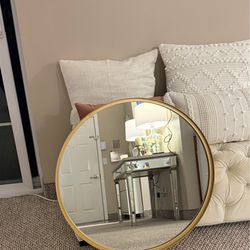Wall mirror