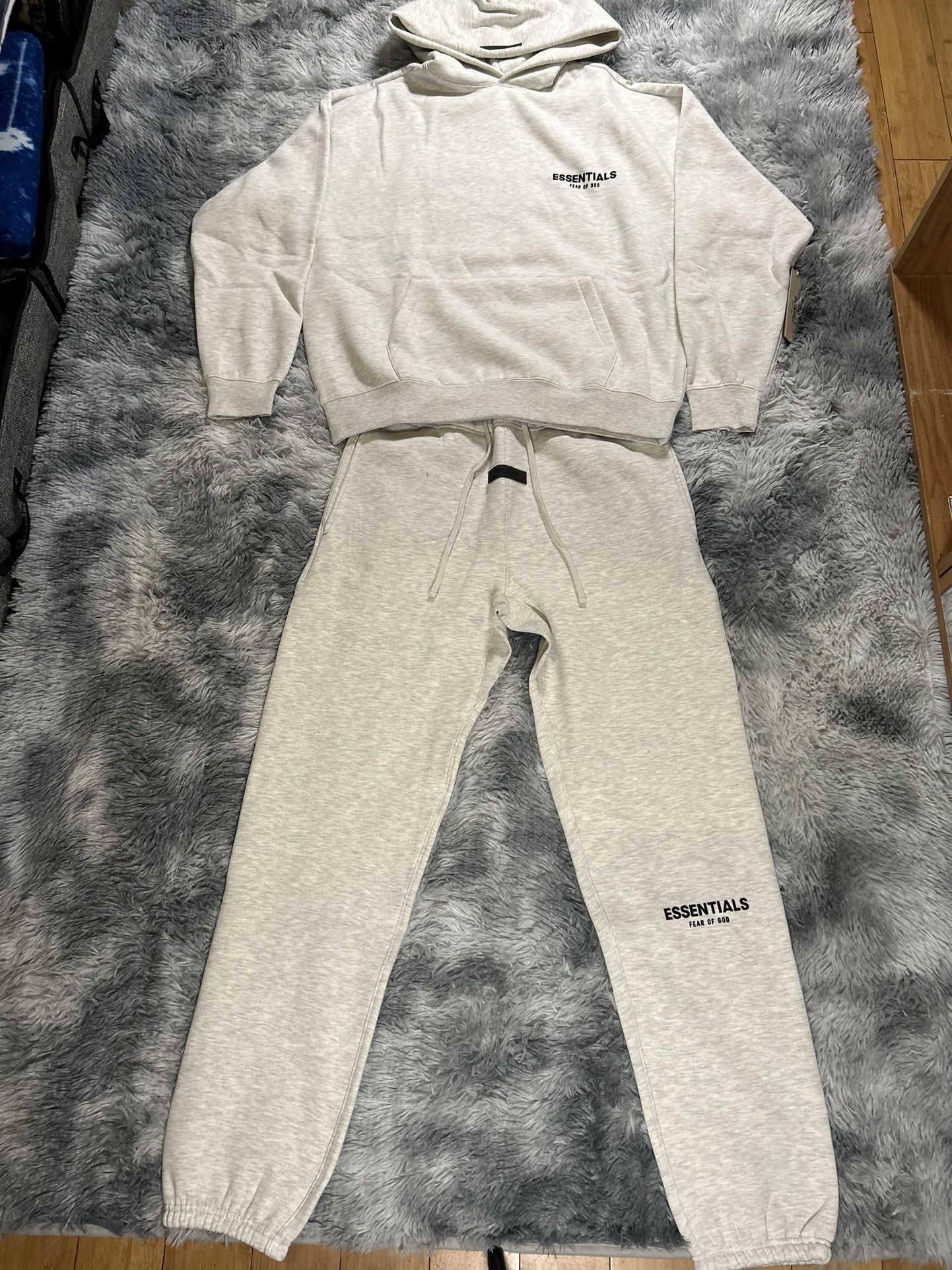Essentials Set