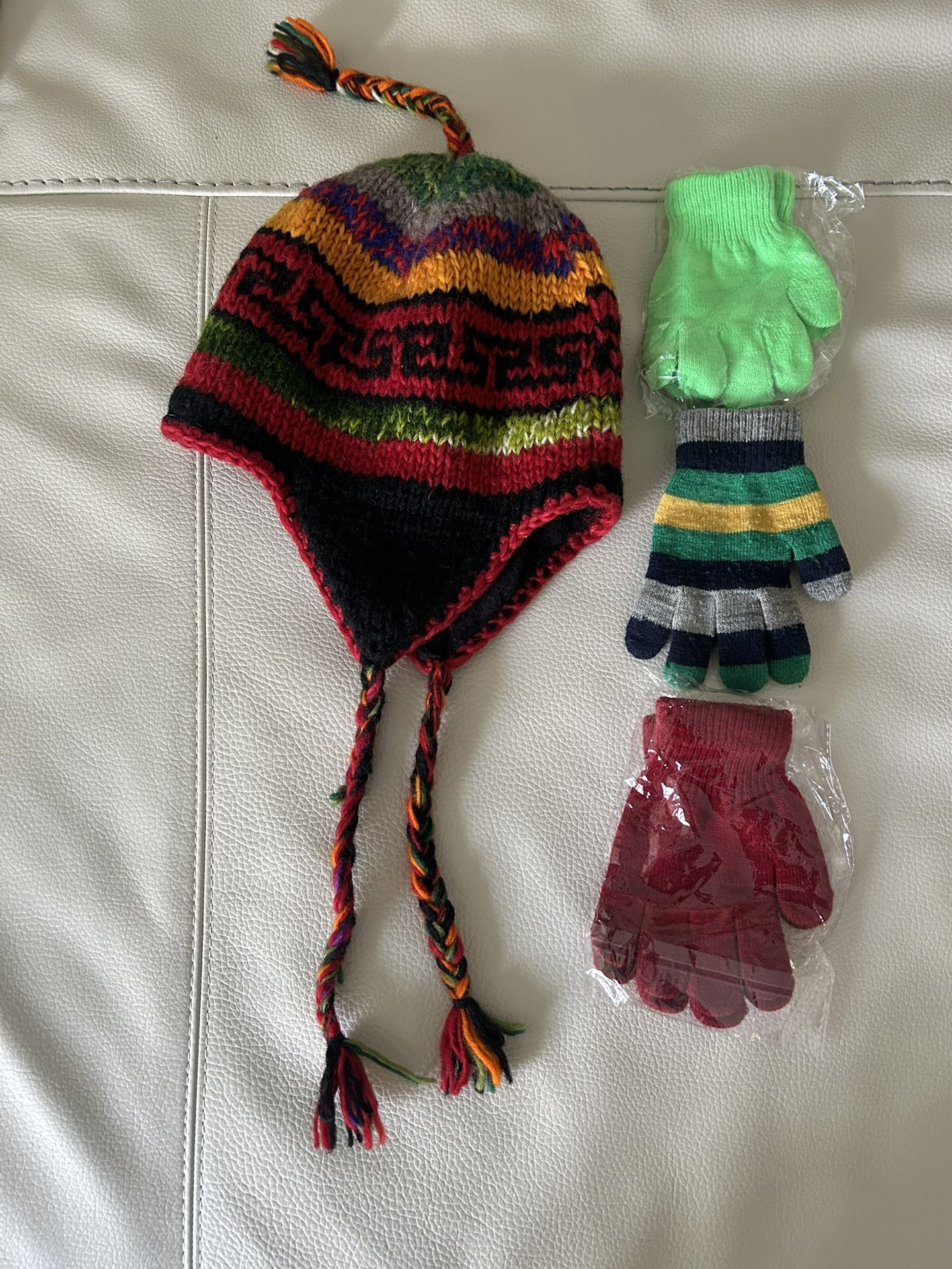Hat And 3 Pair Of Mittens. 100% Wool, Made In Nepal.