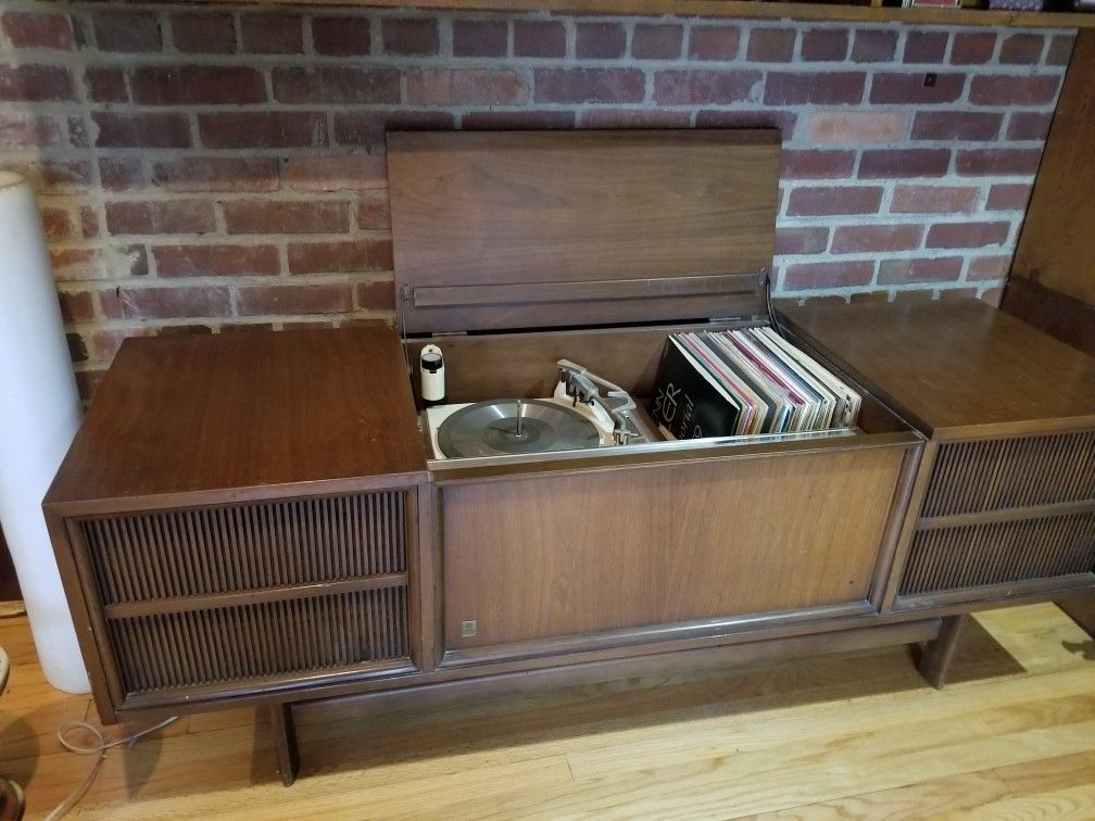 Vintage GE stereo console