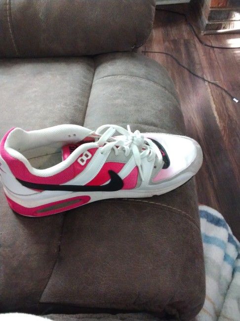 Women's Nike Air Max Size 11 $40