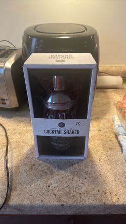 Cocktail shaker