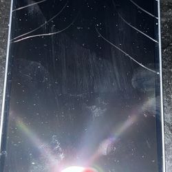 iPhone 14 – 128GB – Unlocked – Cracked Screen
