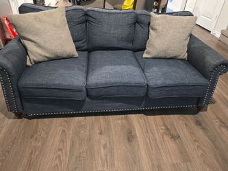 Beautiful sofa and matching loveseat for sale!