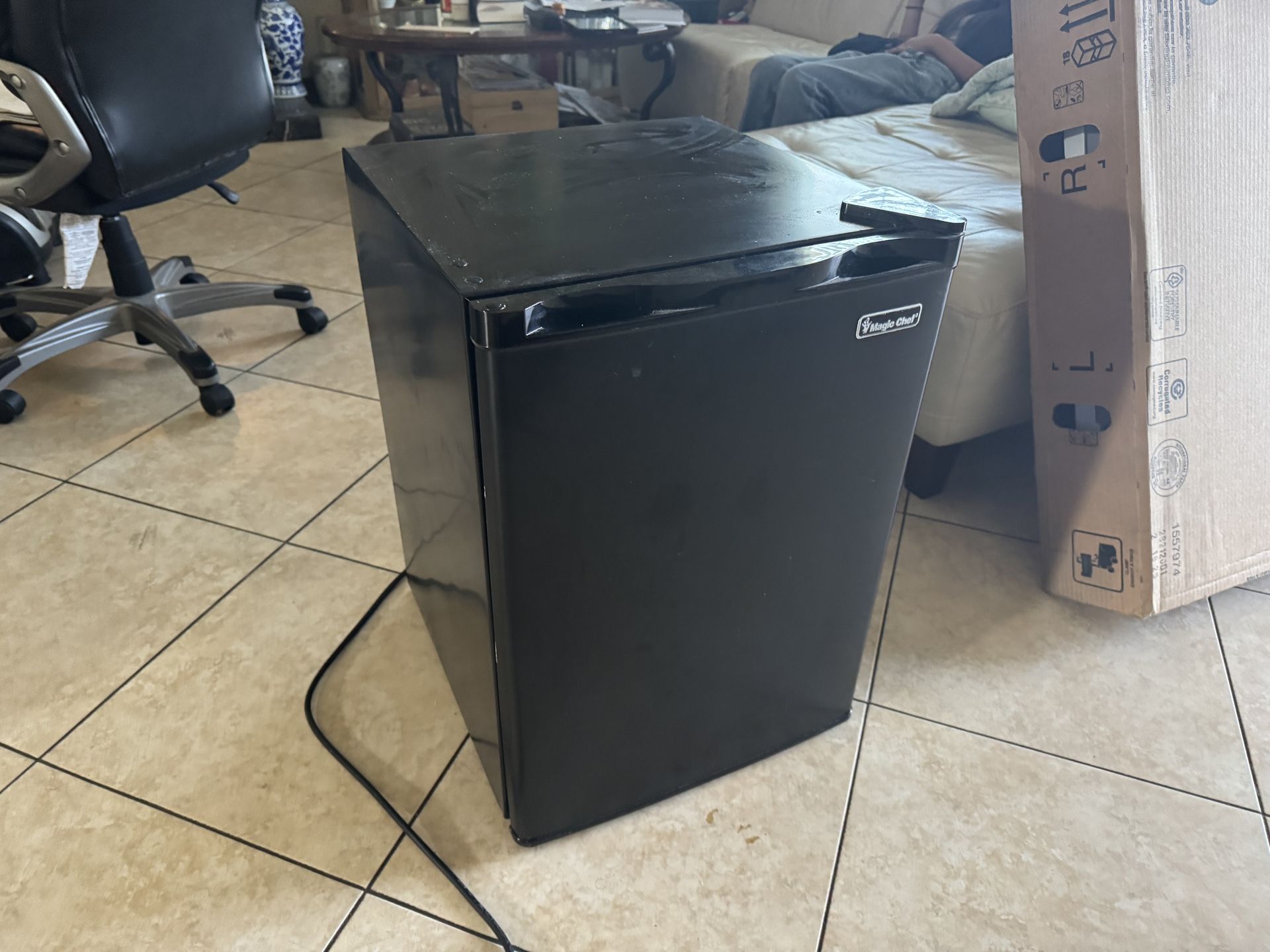 Magic Chef Mini Fridge
