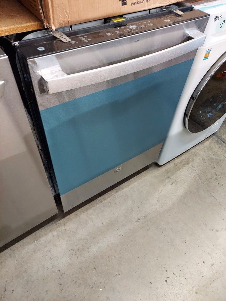 GE Top Control Dishwasher (Stainless Steel)
