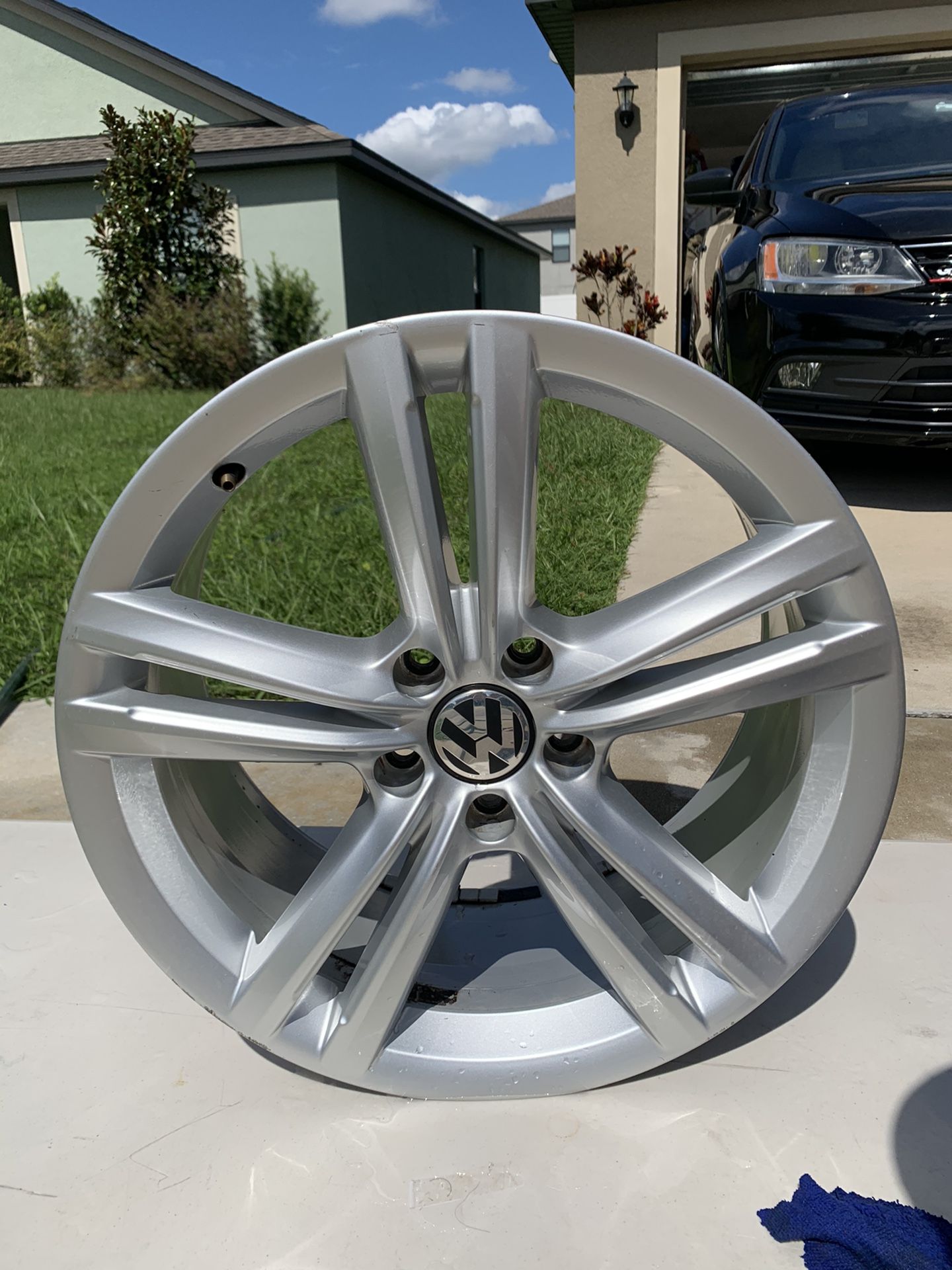 Volkswagen Passat 2014 18” Rims 5x112