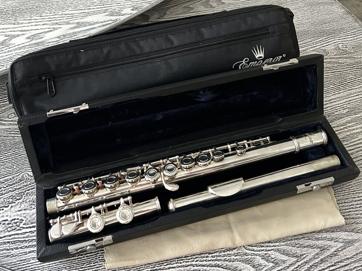 Emperor EFL-302E flute in excellent condition. $85