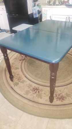 Middle Flip Leaf Dining Eoom