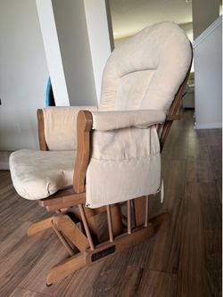 Maternal chair